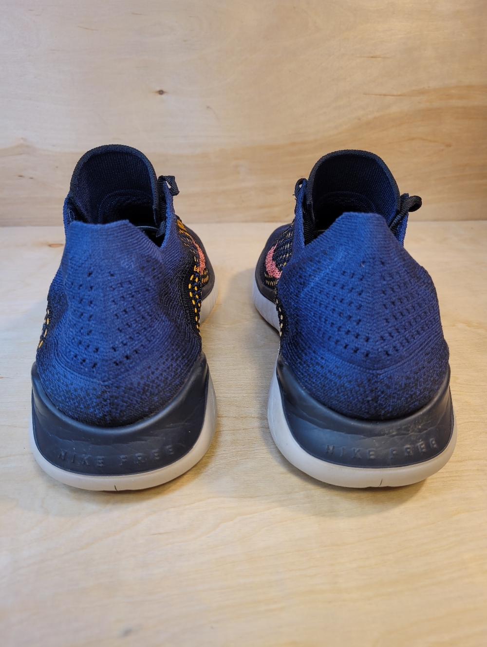 Nike Free RN Flyknit 2018 Athletic Running Lightweight Sneakers - Picture 7 of 10